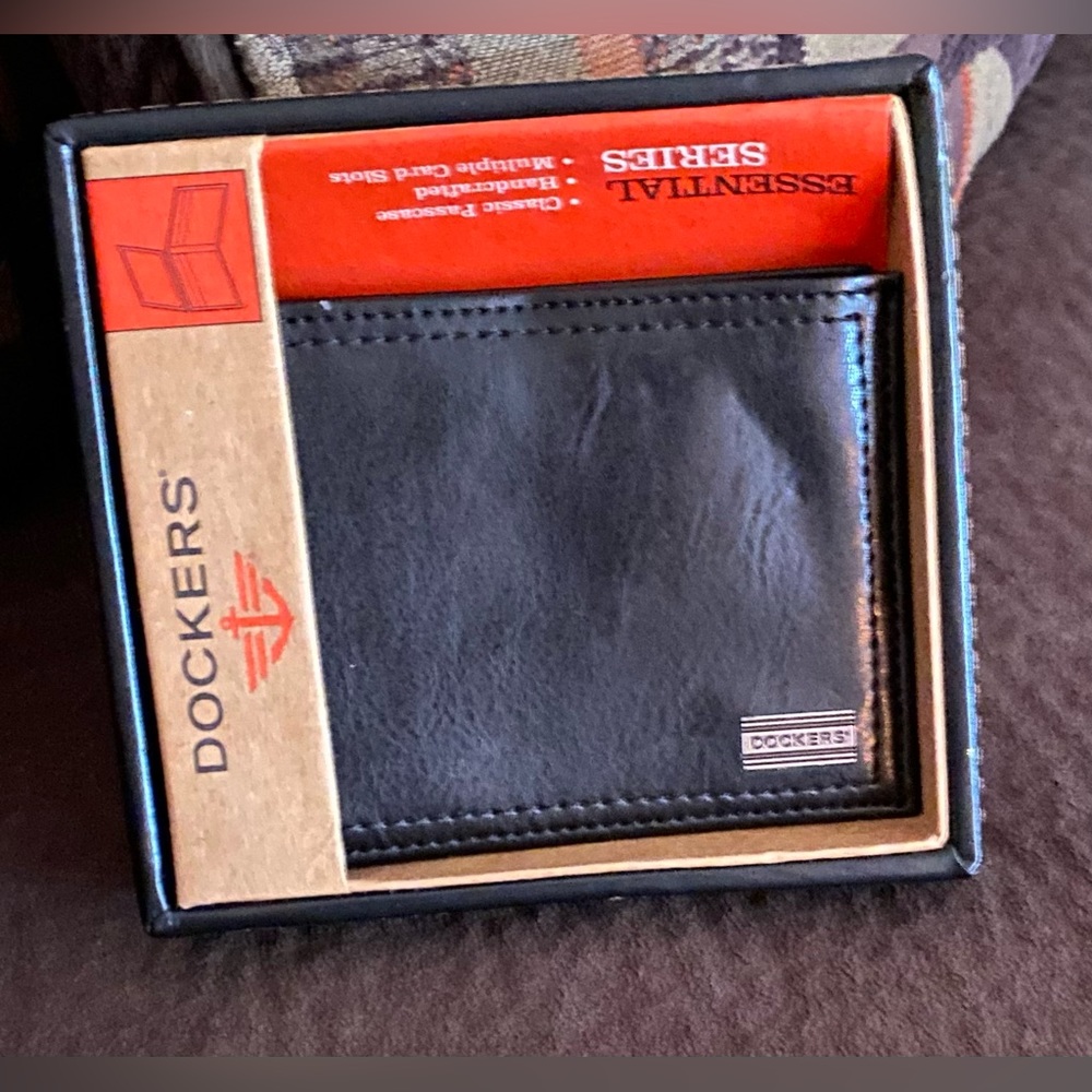 Mens Dockers Black Wallet